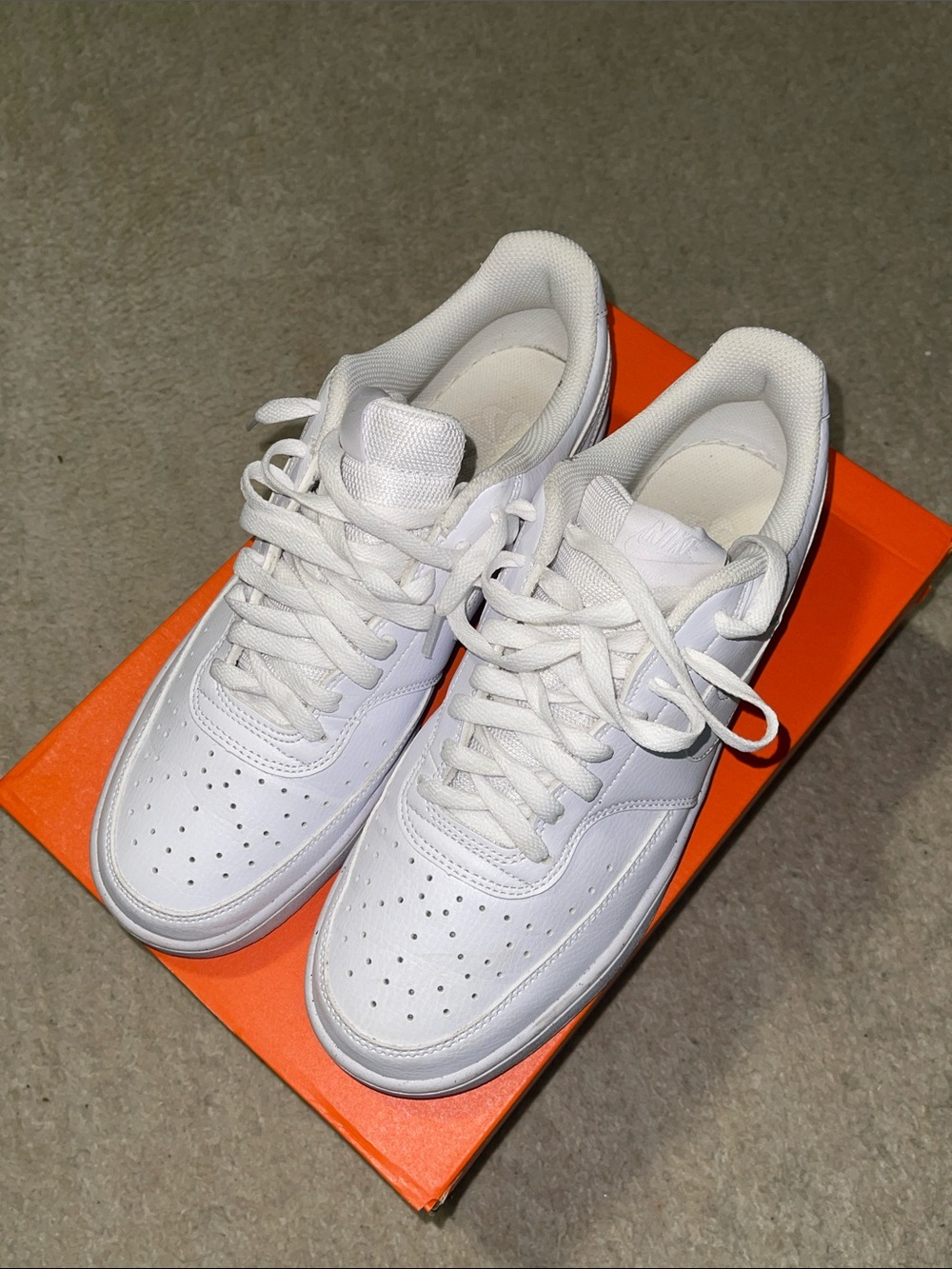 Nike White Leather Low Top Sneakers